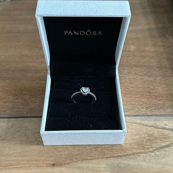 pandora heart cz 925 silver sparkling ring size 7 - Picture 1 of 8